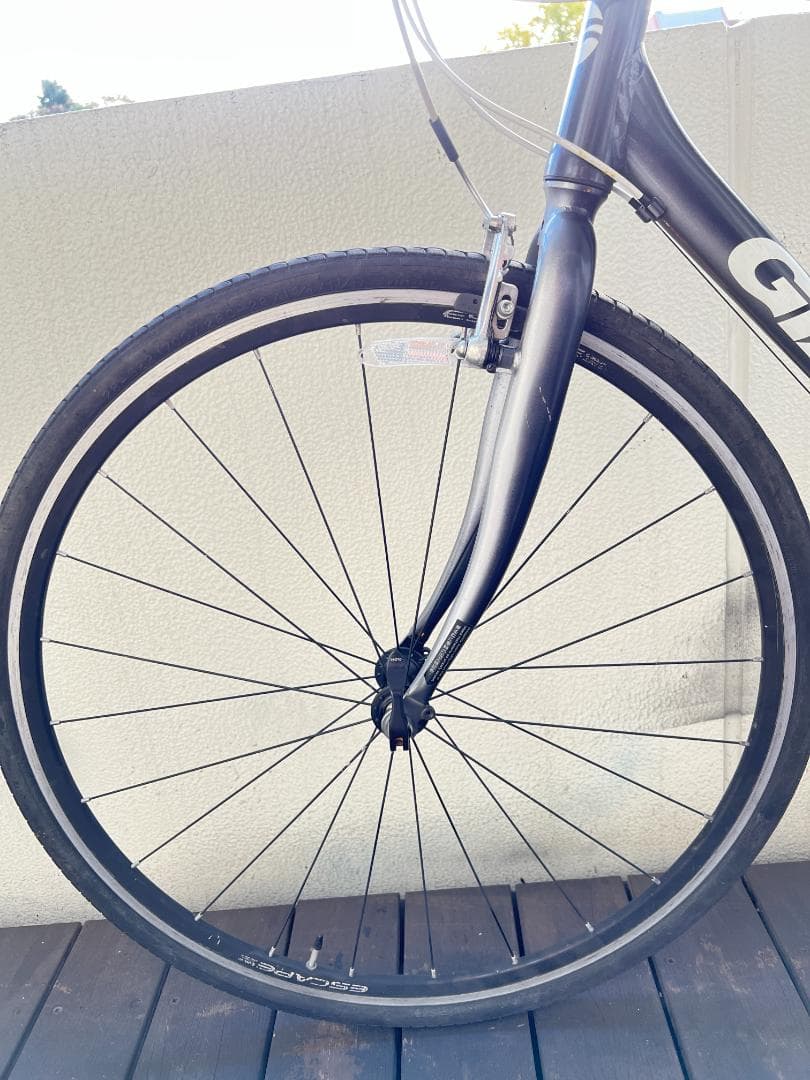 GIANT ESCAPE R3 クロスバイク　シマノ外装２４段変速　引取専用