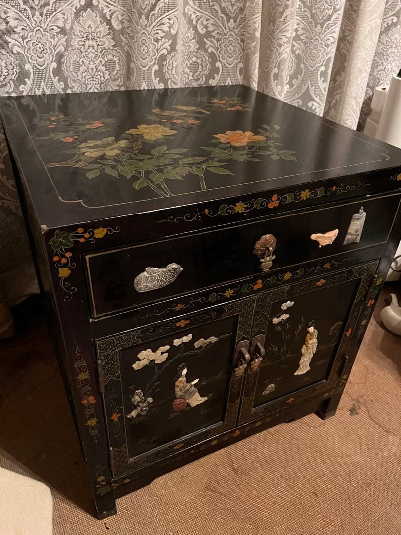 ヴィンテージ　玉細工　金彩　漆細工　ベッドサイドチェスト　骨董家具　上海製