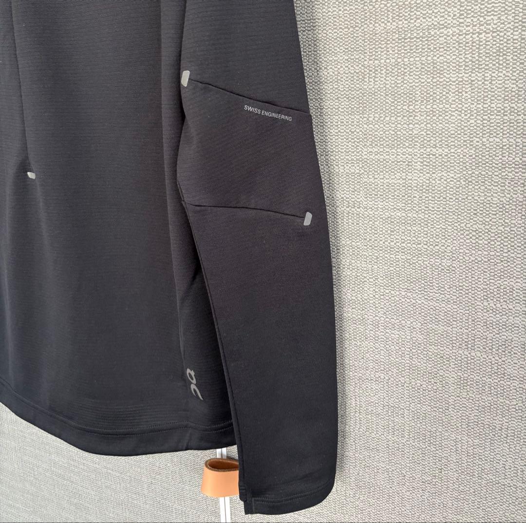 on Climate Zip Hoodie オン　クライメイトフーディブラック