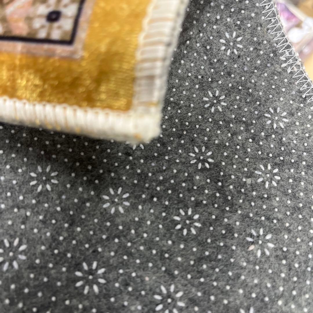 新品　ペルシャ柄プリントアクセントラグ ゴールド　140×200cm