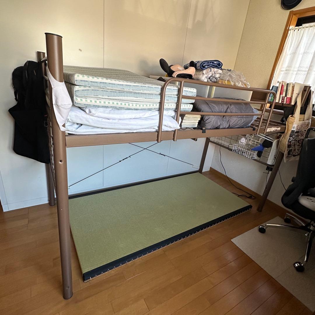 パイプベット　ブラウン　机下に置けます。説明書付　4段階　引き取りお願いします。