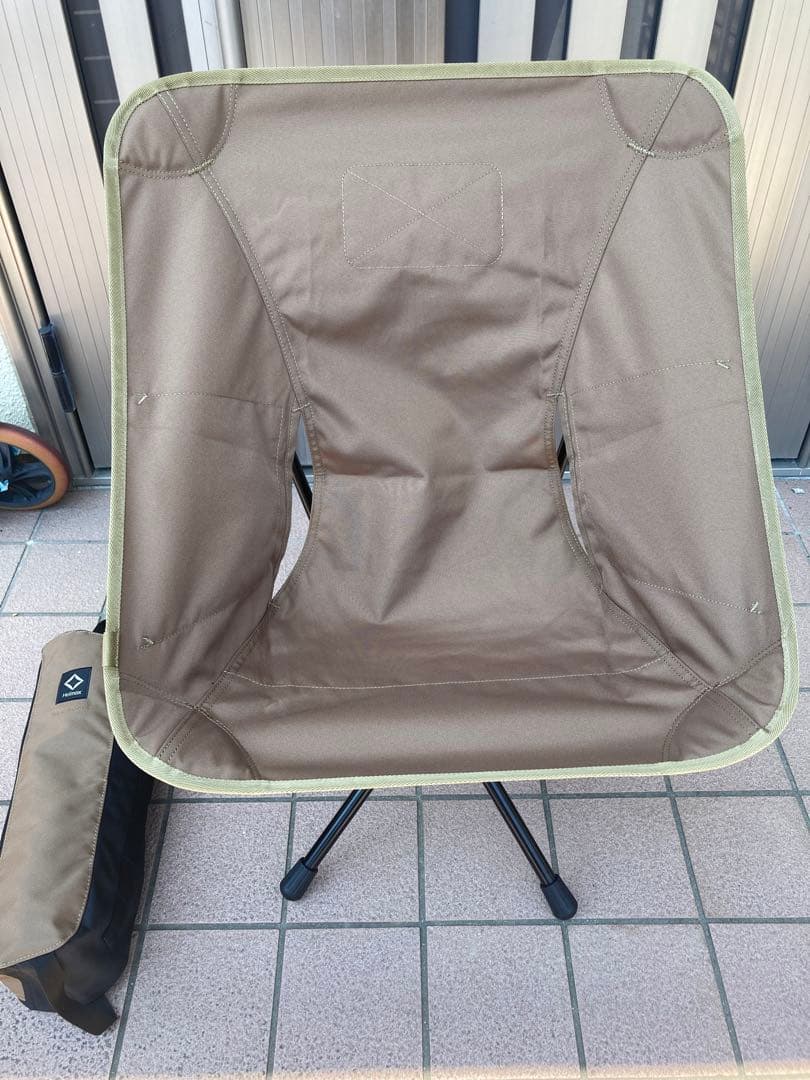 ヘリノックス　タクティカルスイベルチェア タンカラー　中古美品