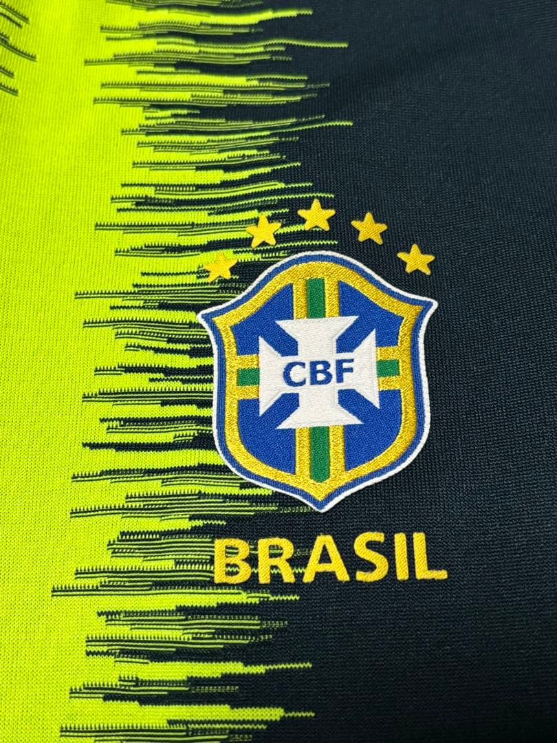 R*０様 Nike ブラジル代表 トレーニングウェア 上下XLサイズ
