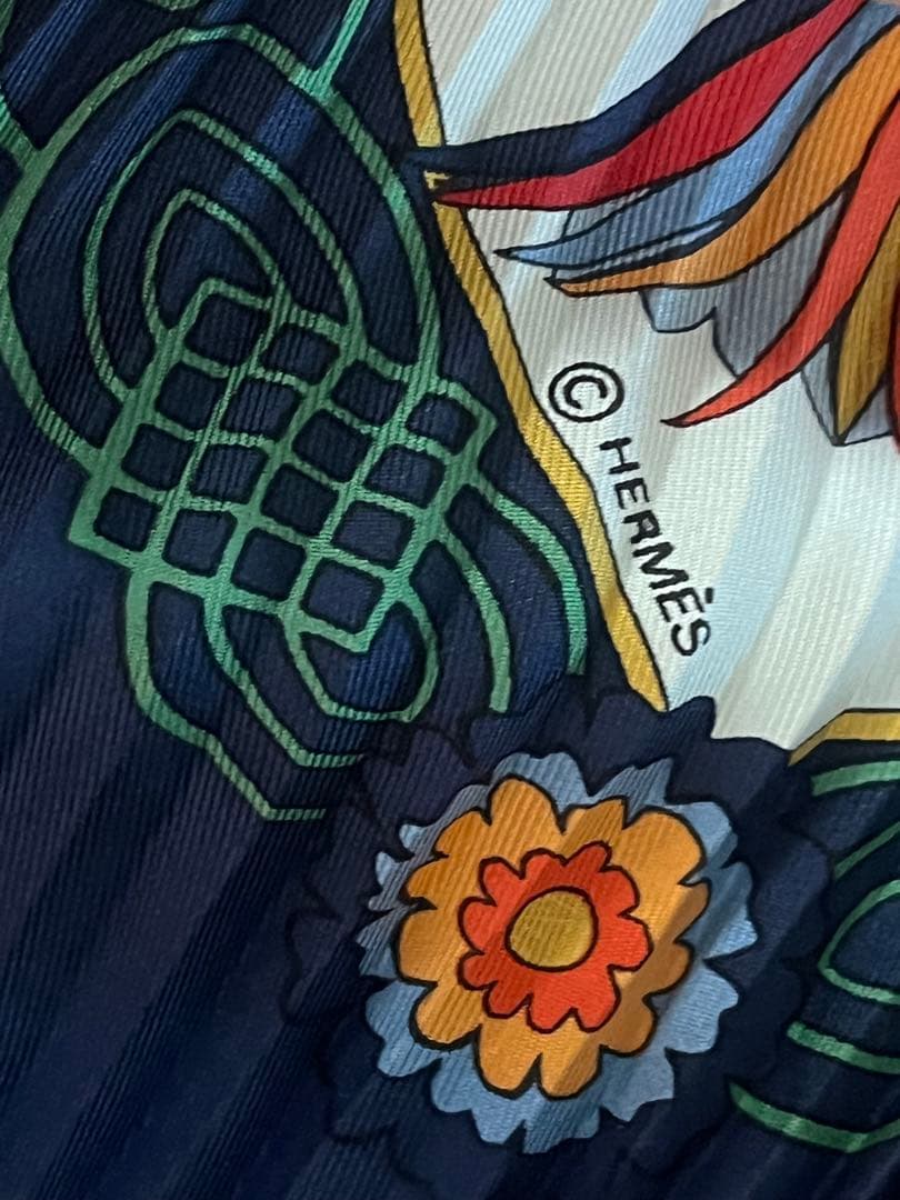 未使用エルメス プリーツスカーフ