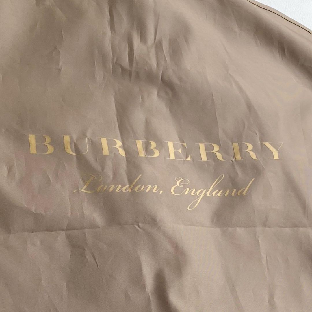 近年　バーバリー　襟袖裏ノバチェック　ロゴ刺繍　ステンカラーコート　ガーメント
