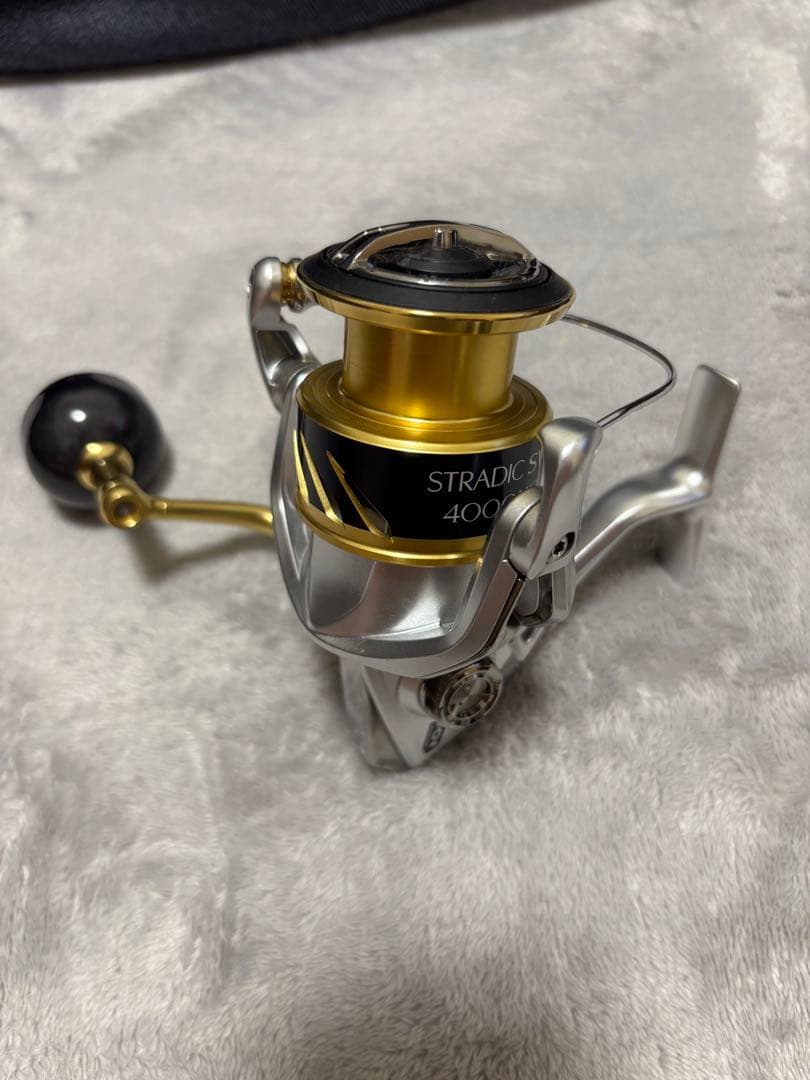 18 STRADIC SW 4000 HG スピニングリール