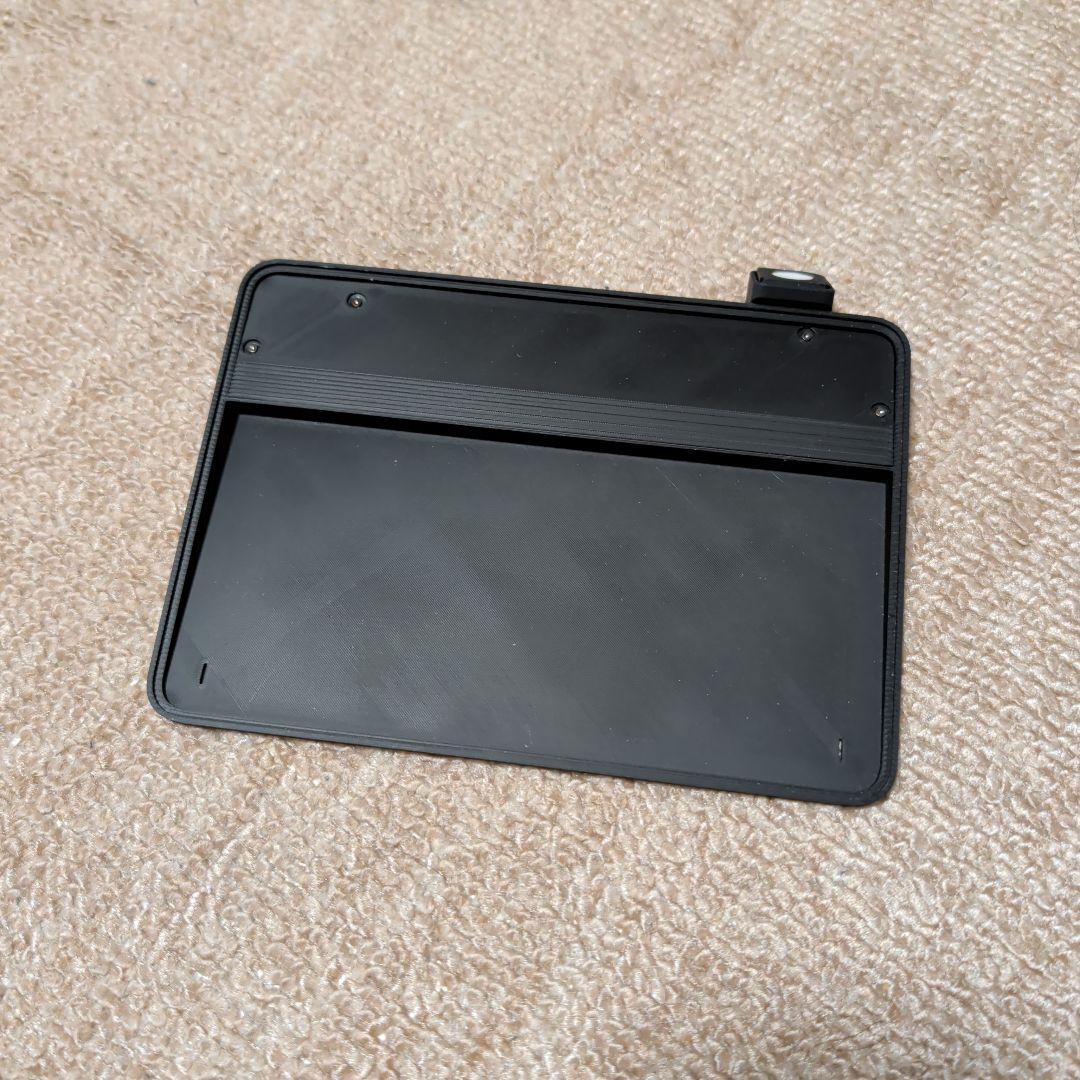 Magic Trackpad 3用 Touch ID 付きスタンド