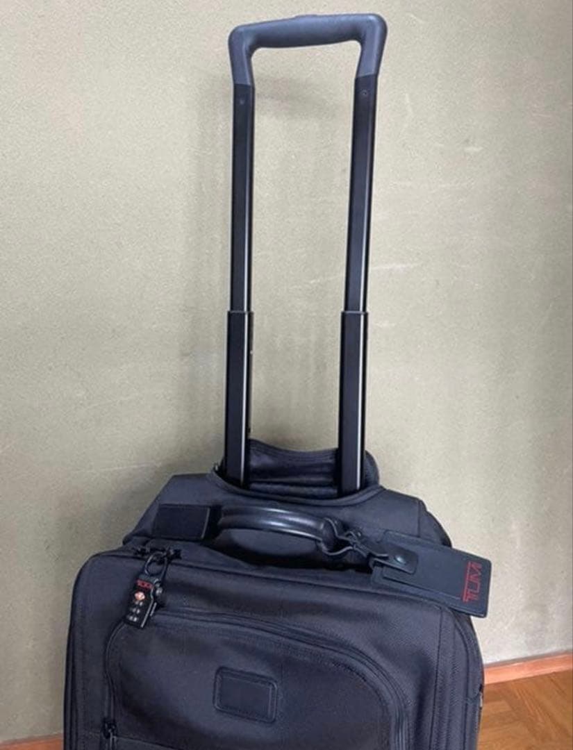 TUMI・トゥミALPHA 22901DH キャリーバッグ機内持ち込み