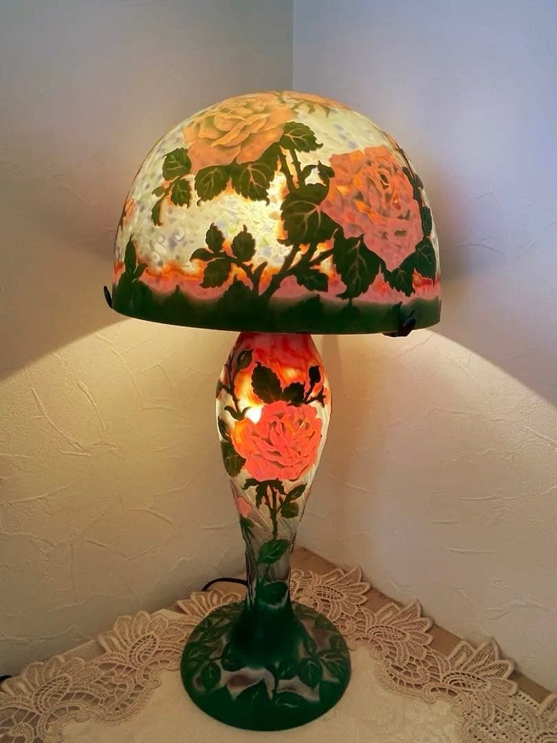 ガレ風　薔薇柄　アール・ヌーヴォーランプ