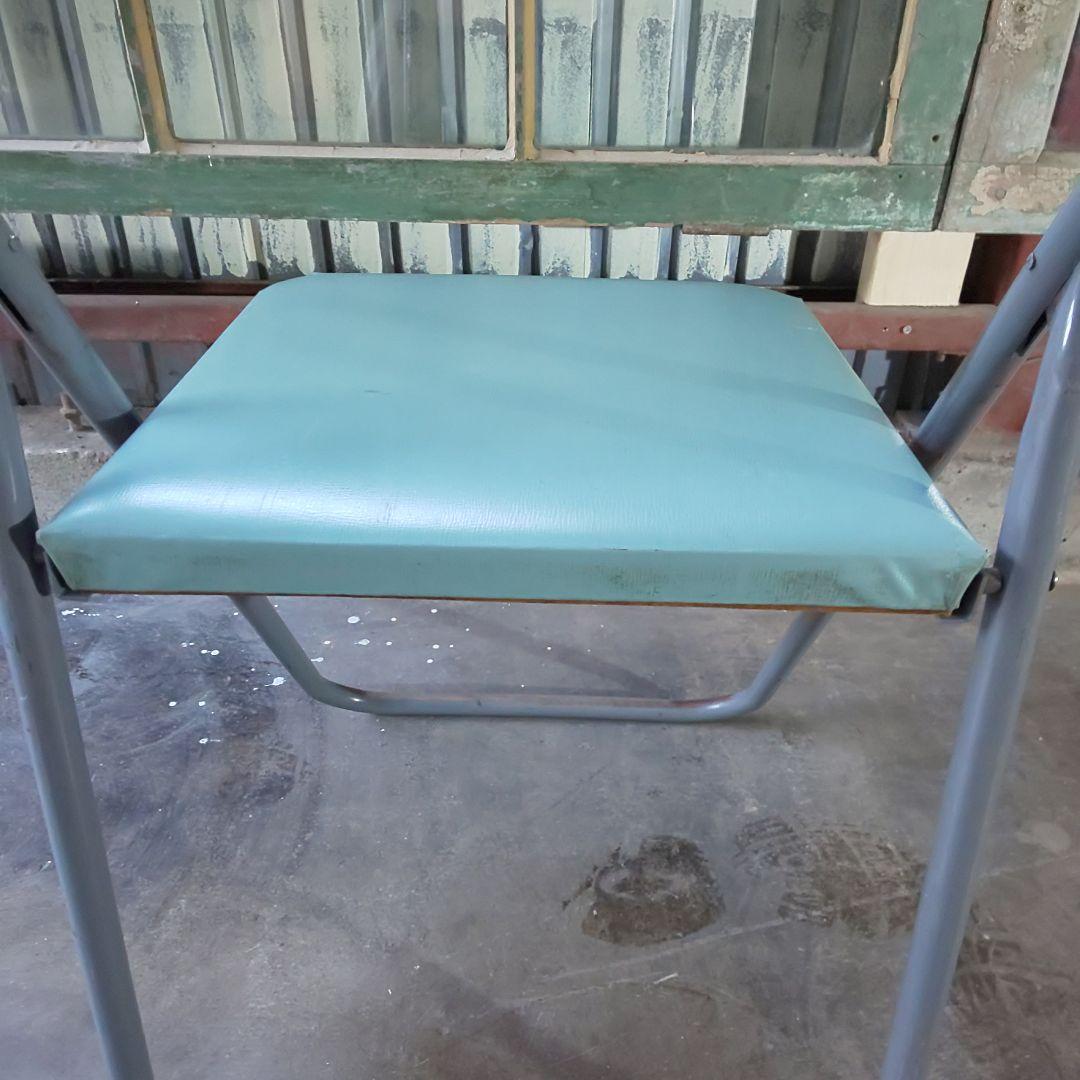 ヴィンテージチェア シャビー シック 鉄製 パイプ椅子 折りたたみ 椅子
