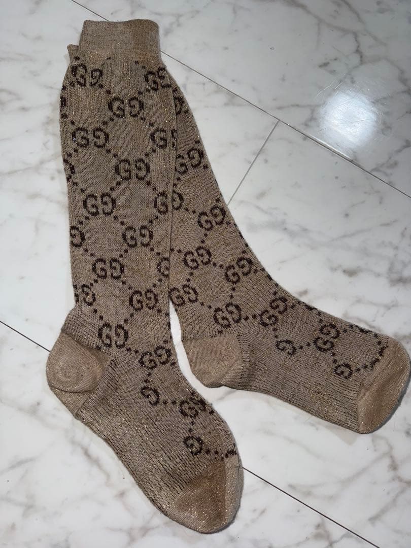 GGロゴ ベージュ ソックス