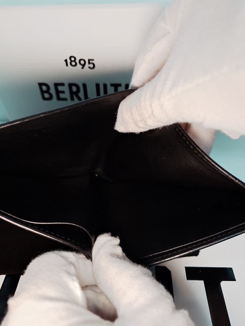 Berluti ベルルッティ　マコレコンパクトウォレット