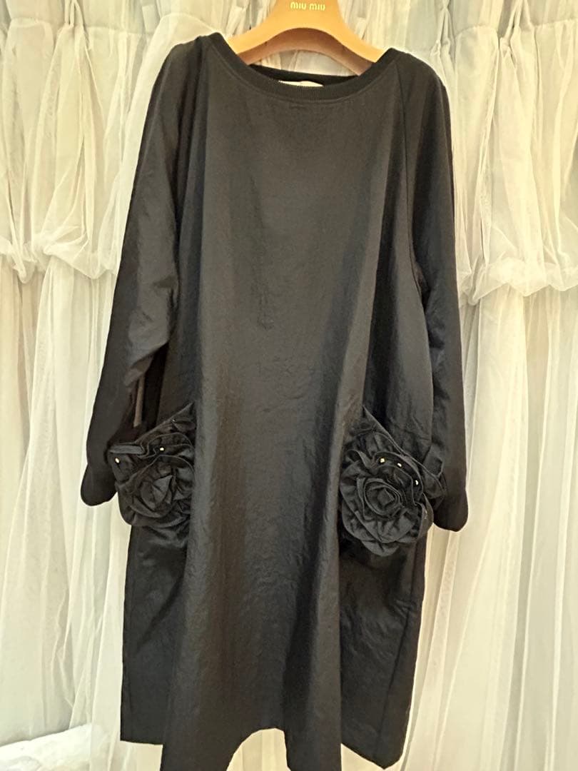 さえらポテチーノ裏全部フリースで暖かい長袖割烹着 花のポケット付き大きめ