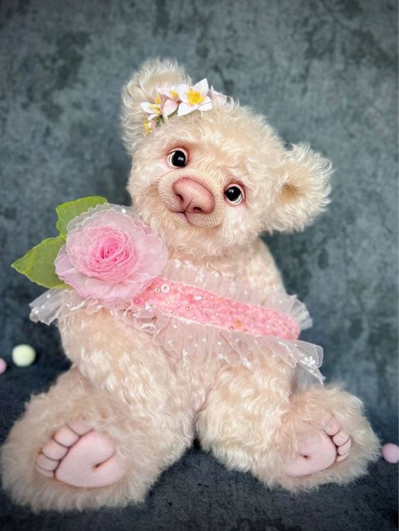 海外作家様作　ハンドメイド　ピンクのテディベア