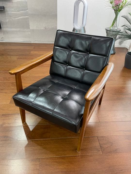 カリモク　シングルソファ