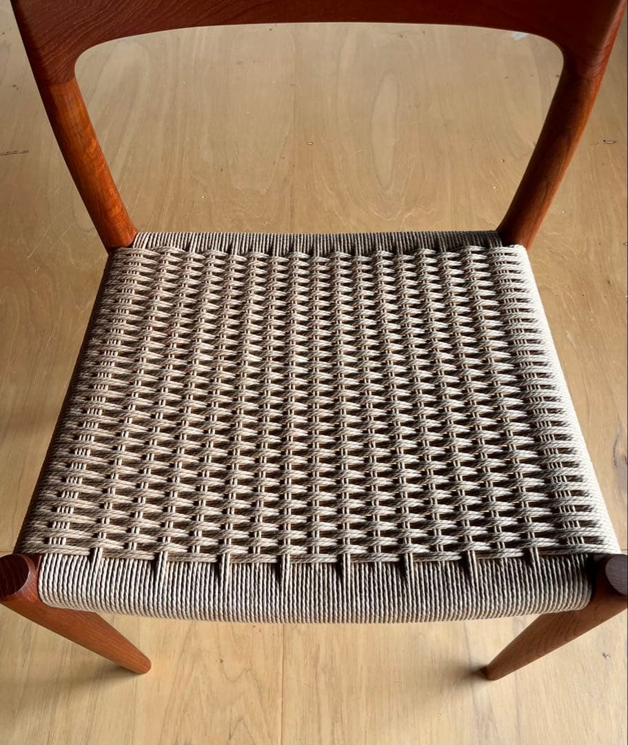 Niels Moller Model 75 チーク ペーパーコード張替え後未使用