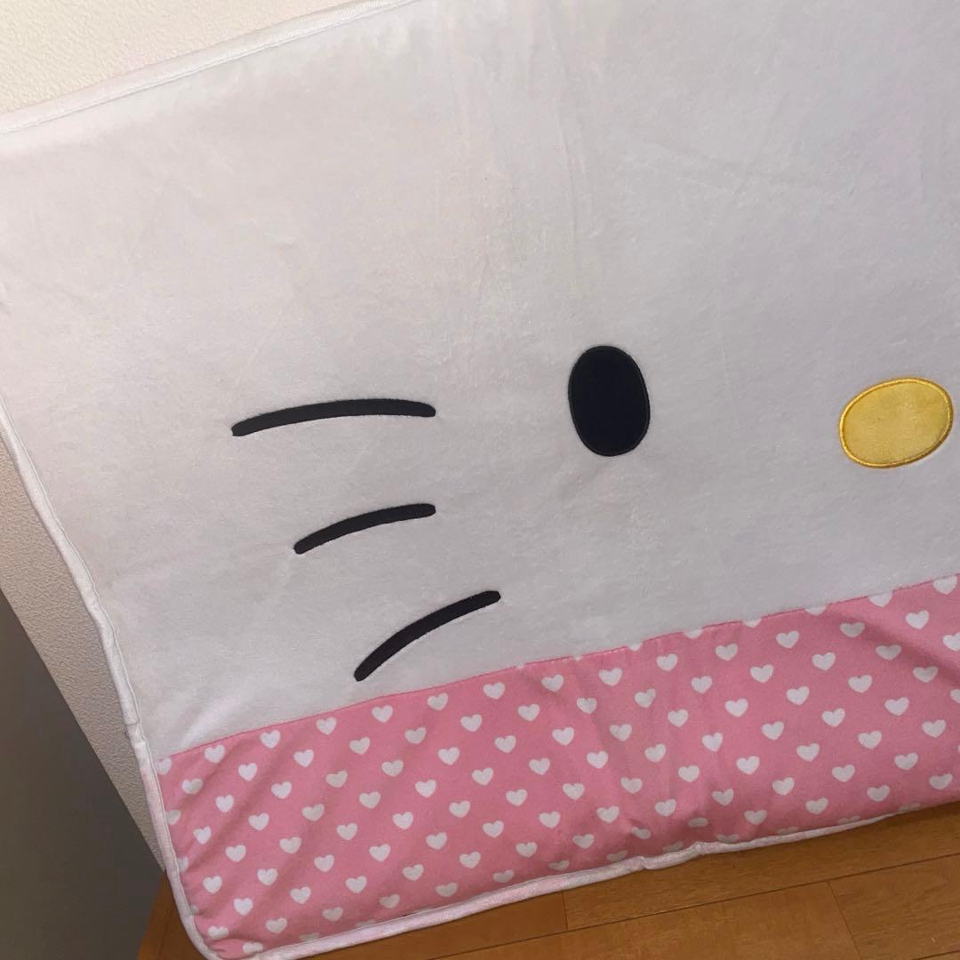 HELLO KITTY ハローキティ　お昼寝マット　厚手　折り畳み式　敷布団