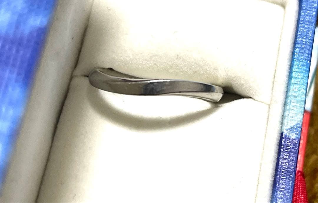 フェスタリア プラチナ950 4グラム 結婚指輪 私的刻印あり