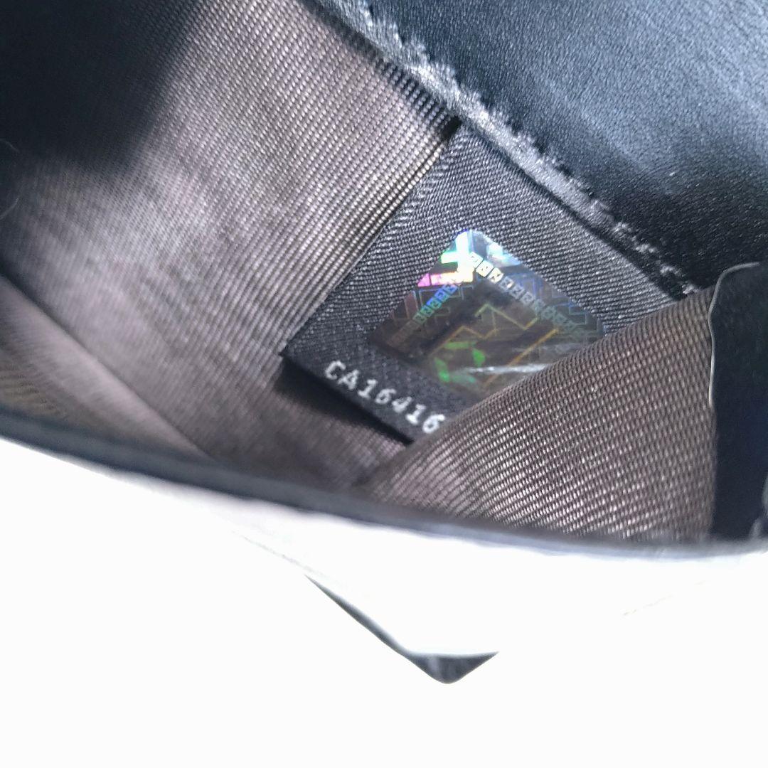 【極美品】FENDI フェンディ 二つ折り財布 FFロゴ ズッカ柄 ブラック