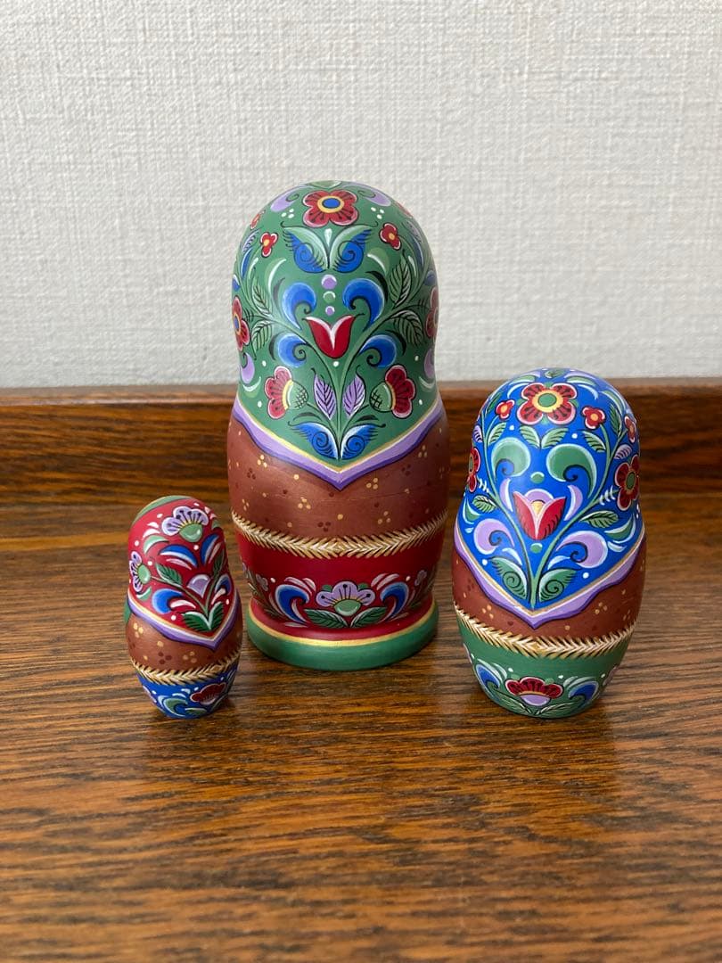 クリスマスセール♪ロシア雑貨☆冬マトリョーシカ3P『りんご ヤーブラカ』オリガ作