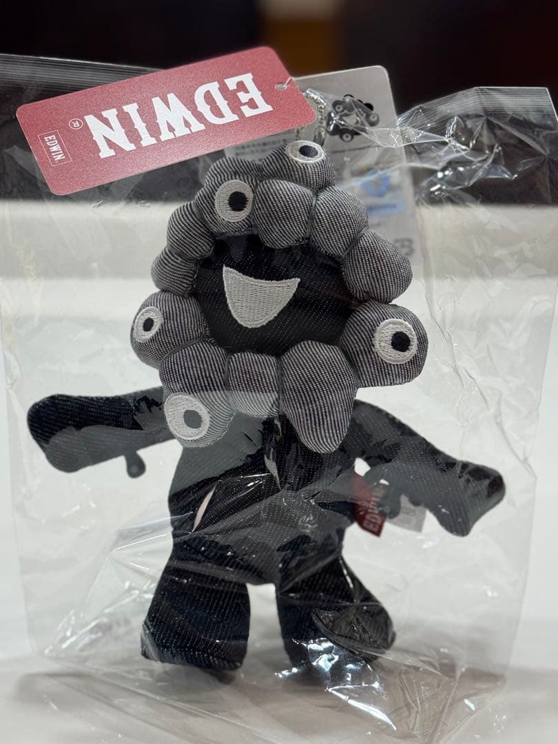 【新品】大阪万博　黒ミャクミャク EDWINコラボ　 ぬいぐるみ