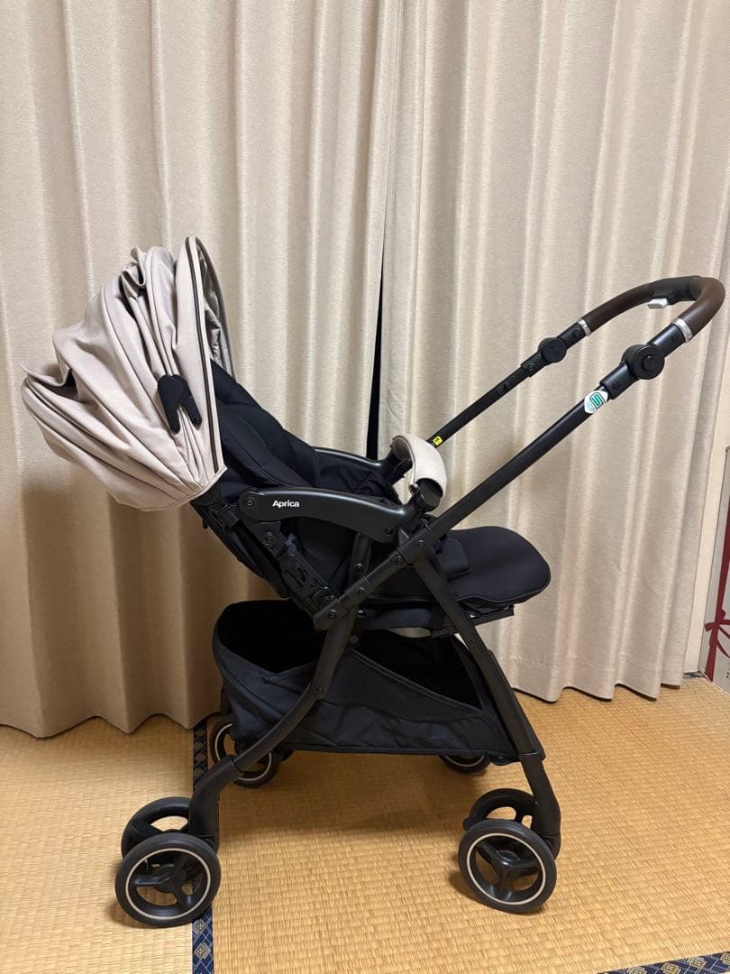 【りりさん専用】2025年アップリカ ラクーナクッションフリープラスAD限定色