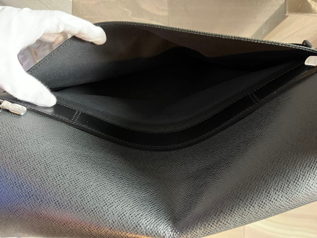 ルイヴィトン タイガ タイミール ショルダー メッセンジャー バッグ グリーン