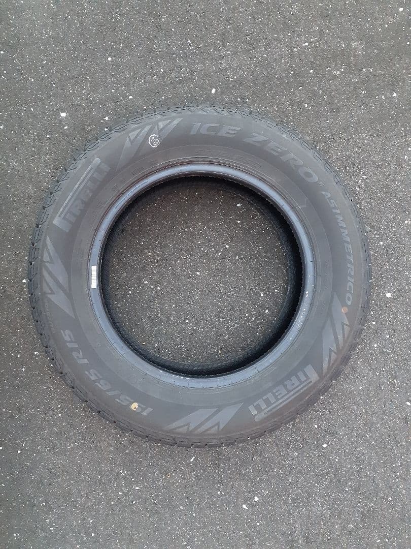深溝22年　ピレリICE ZERO 195/65R15インチ スタッドレスタイヤ