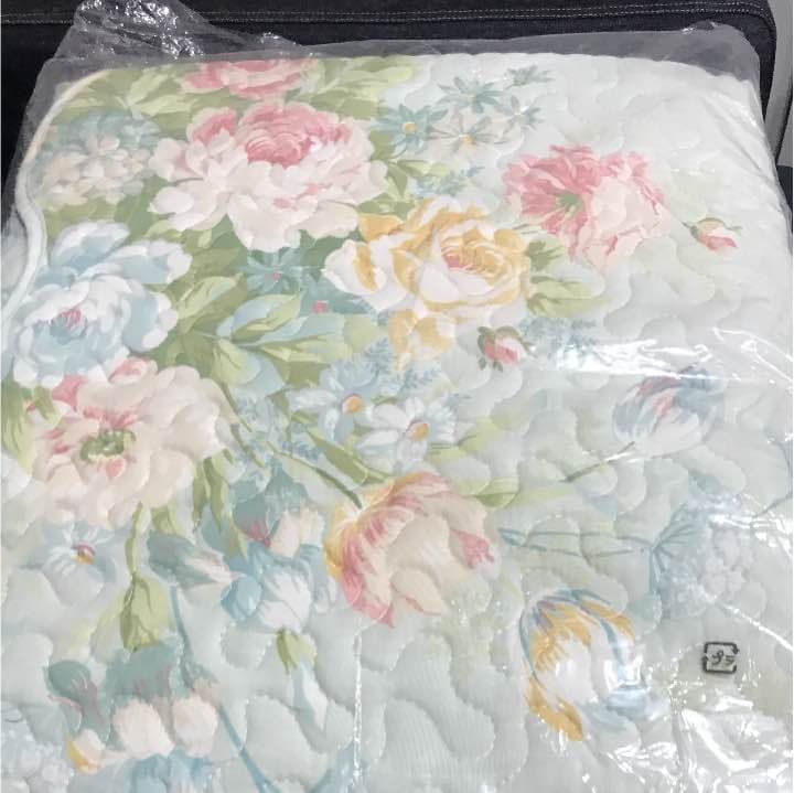 ローラアシュレイ マット カバー