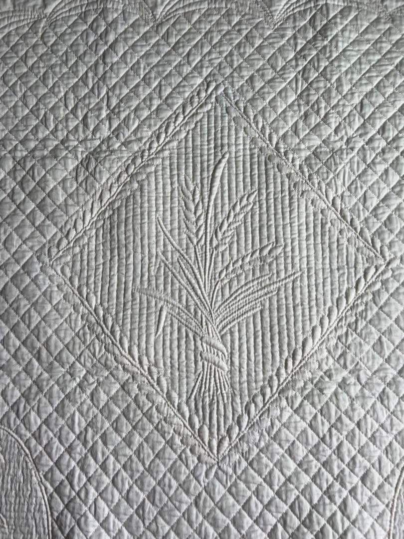 ホワイトキルト トラプント 鷲沢玲子 ベビーキルト タペストリー パッチワーク