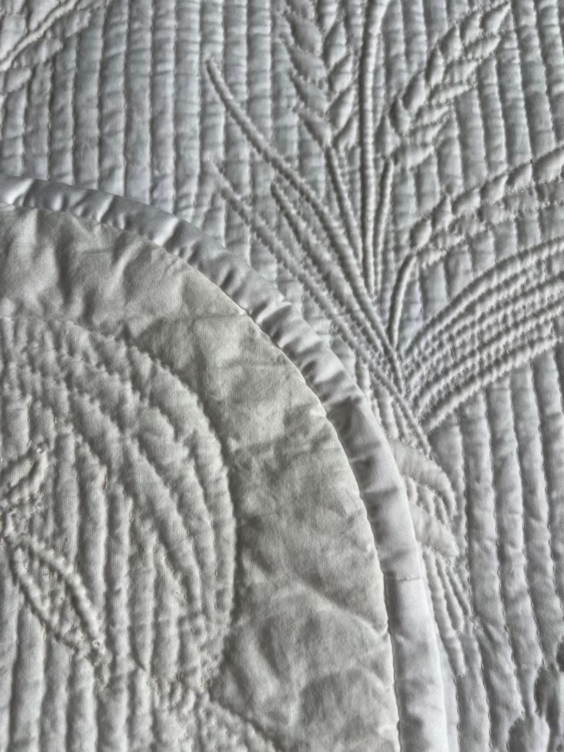 ホワイトキルト トラプント 鷲沢玲子 ベビーキルト タペストリー パッチワーク