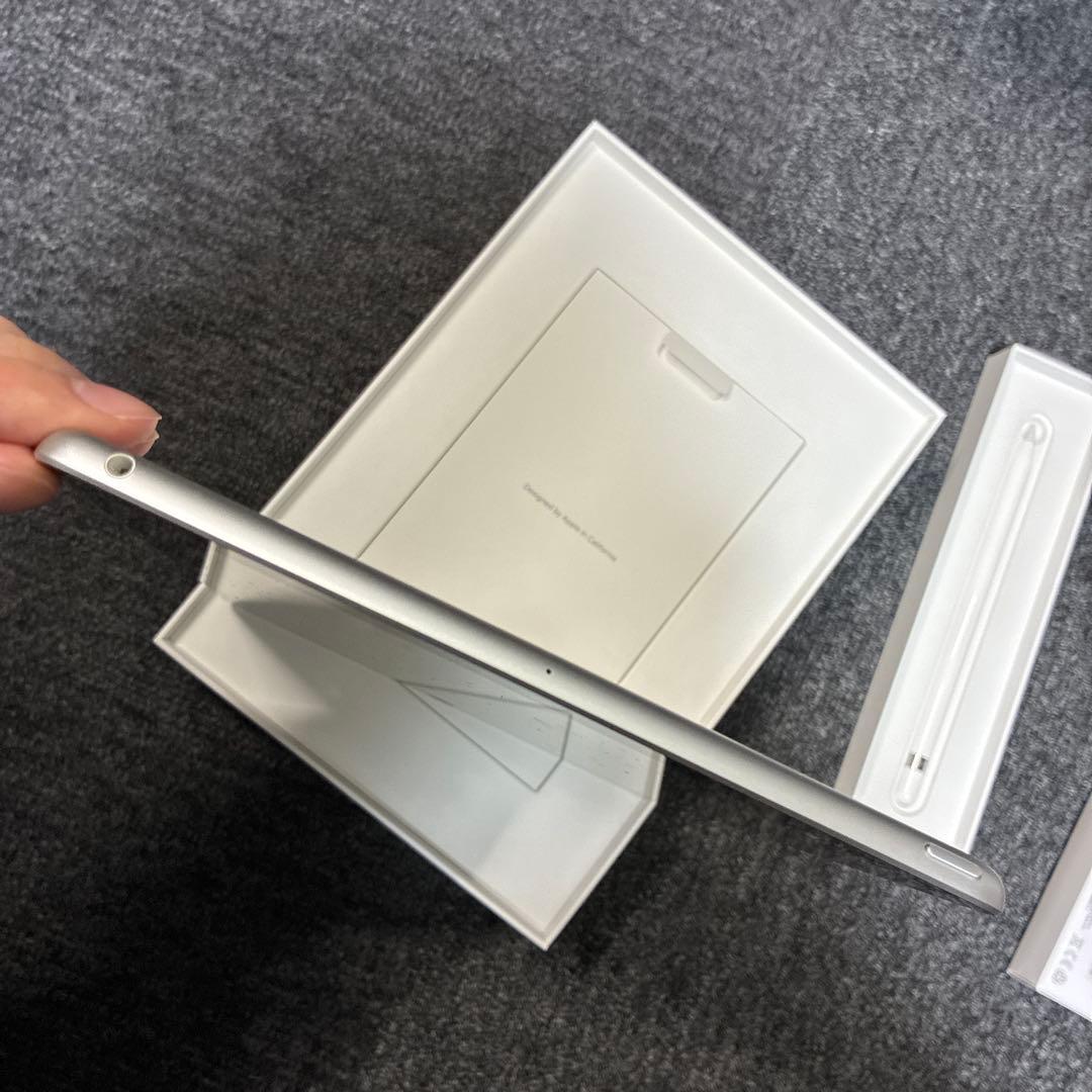 iPad 第9世代 64GB Apple pencil付き