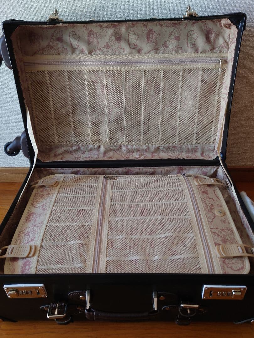 WORLD TRUNK キャリーケース 35L