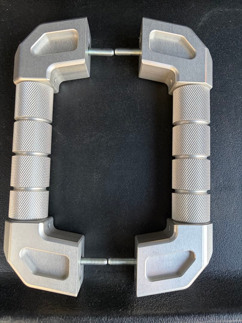 FJ クルーザー　ビレットアシストグリップ TGS