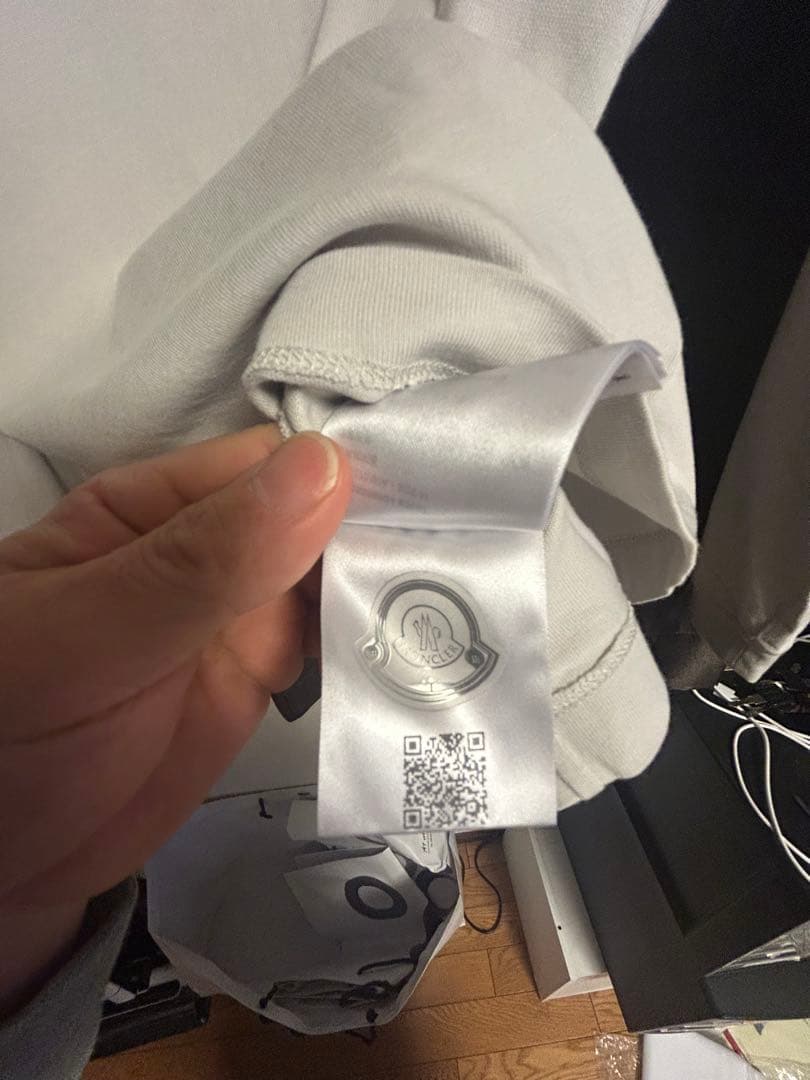 MONCLER グレー 長袖カットソー