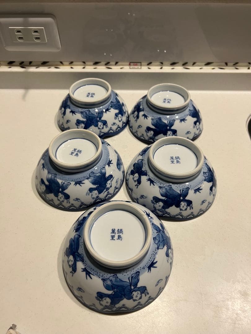 白と青の食器セット