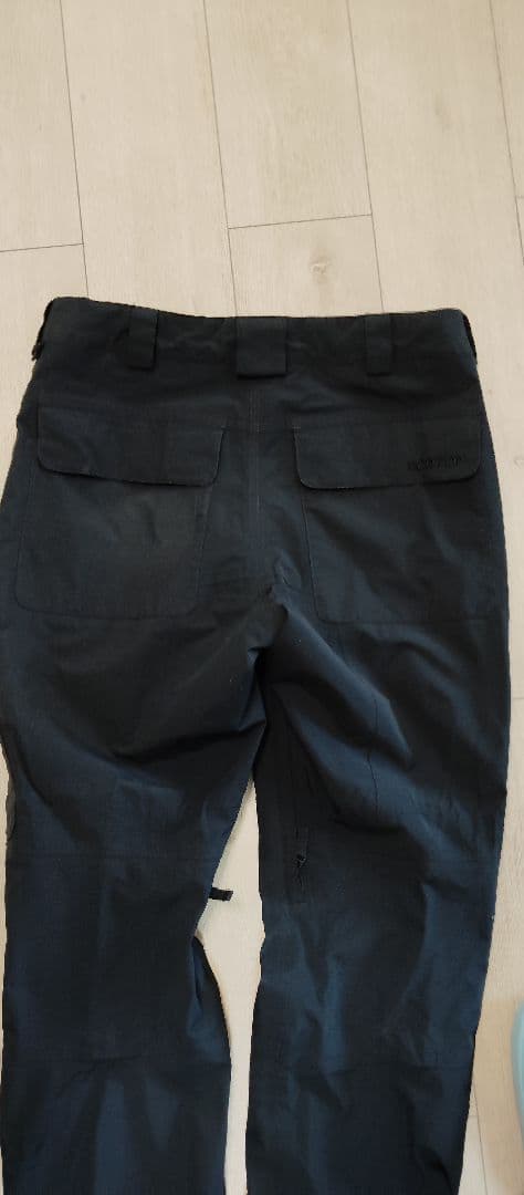 BURTON スノーボードパンツ Mサイズ ブラック　GORE-TEX