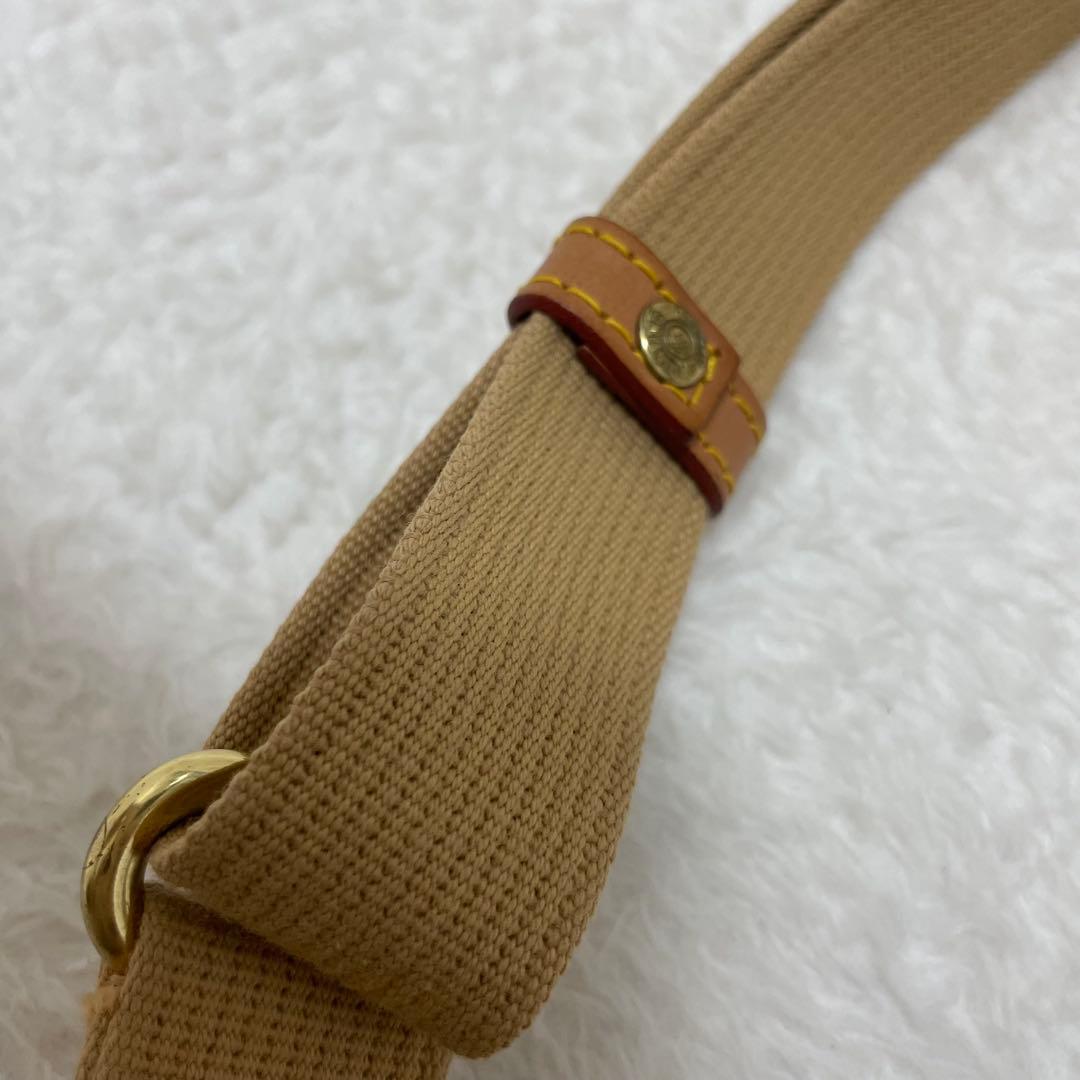 【希少】ハンティングワールド バチュークロス カーキ メッセンジャーバッグ