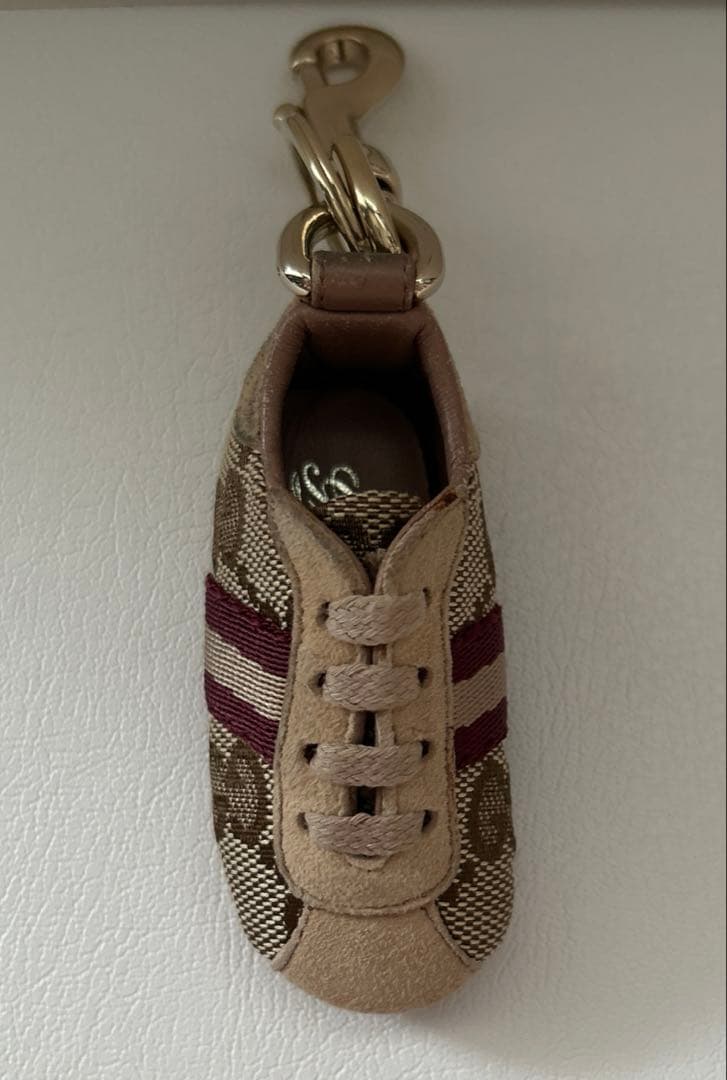 【506】 GUCCI グッチ　キャンバススニーカー　キーリング