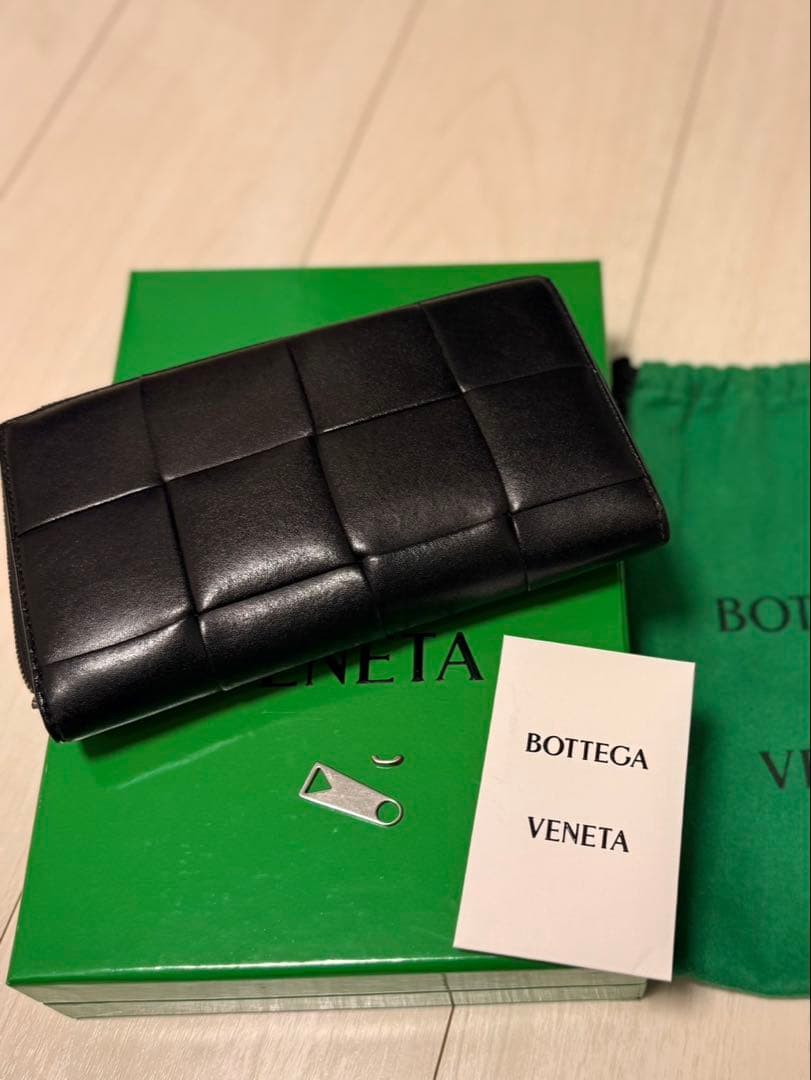 え*る様 【セール】ボッテガヴェネタ カセット ラウンドファスナー 長財布 ブラ