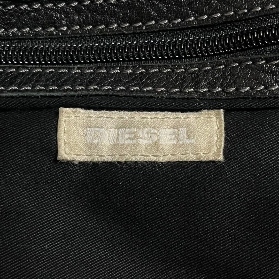 DIESEL メッセンジャーバッグ　本革