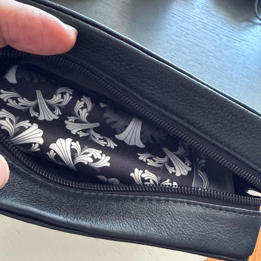 CHROME HEARTS ブラックレザーケース ロゴ入り