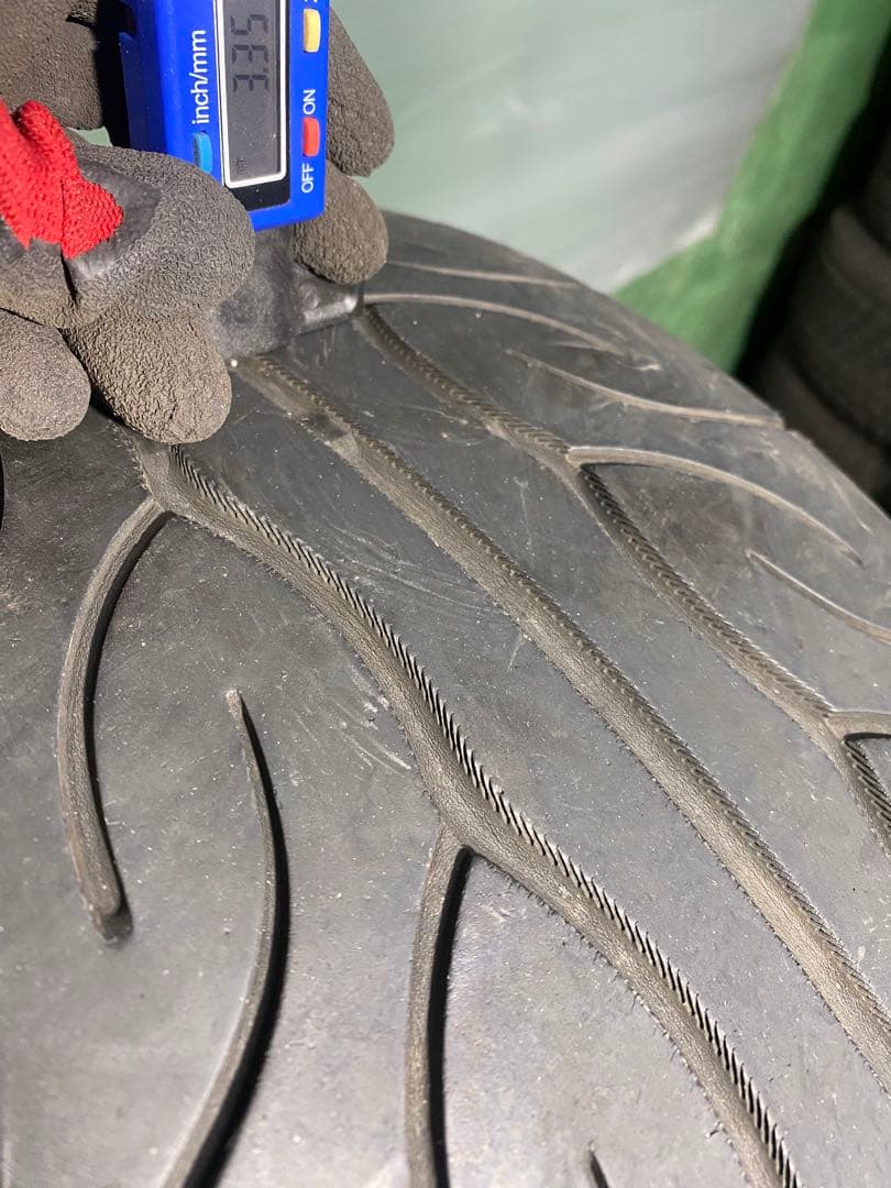 215/40R17 YOKOHAMA ADVAN NEOVA AD08 21年