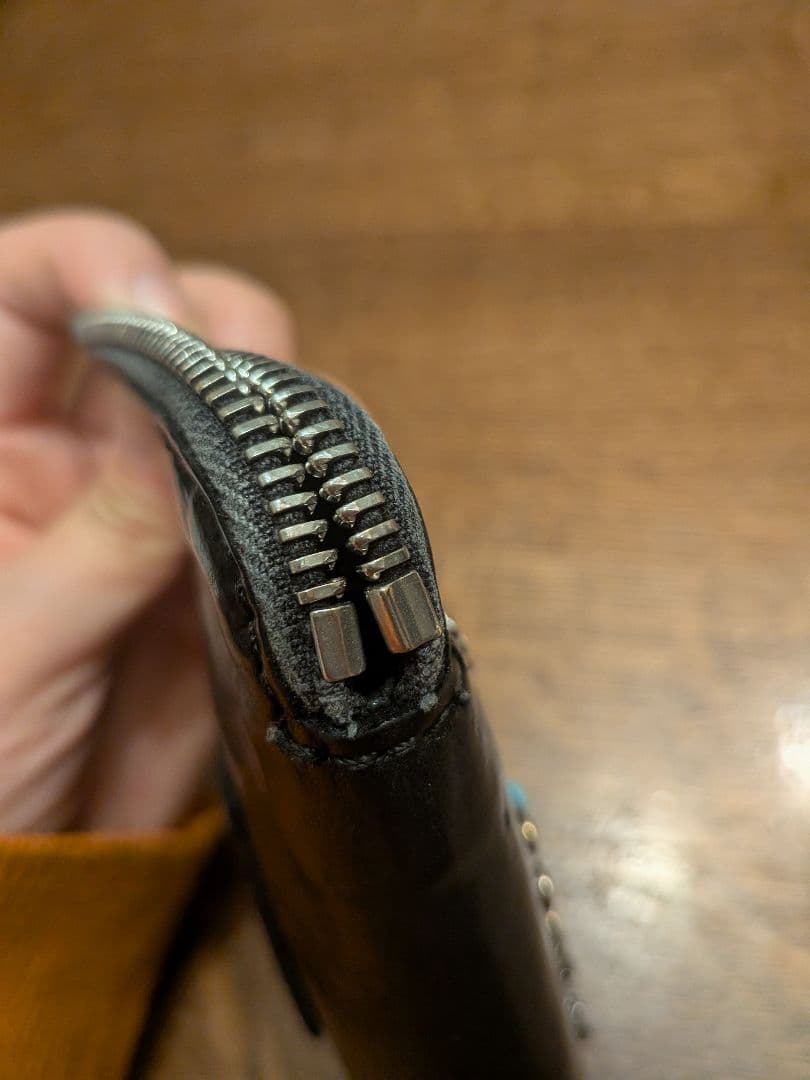 CAMPO MAGGI(カンポマッジ)】スタッズミニウォレット