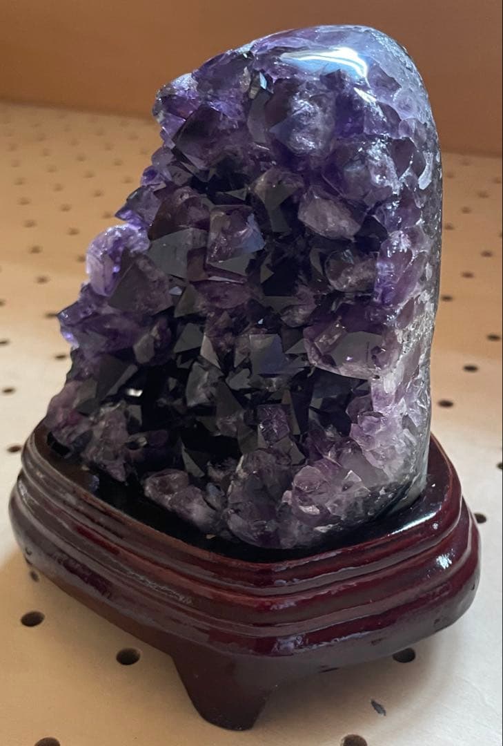 ウルグアイ産A A A級アメジストクラスター、ドーム　綺麗な濃紫水晶（天然石）