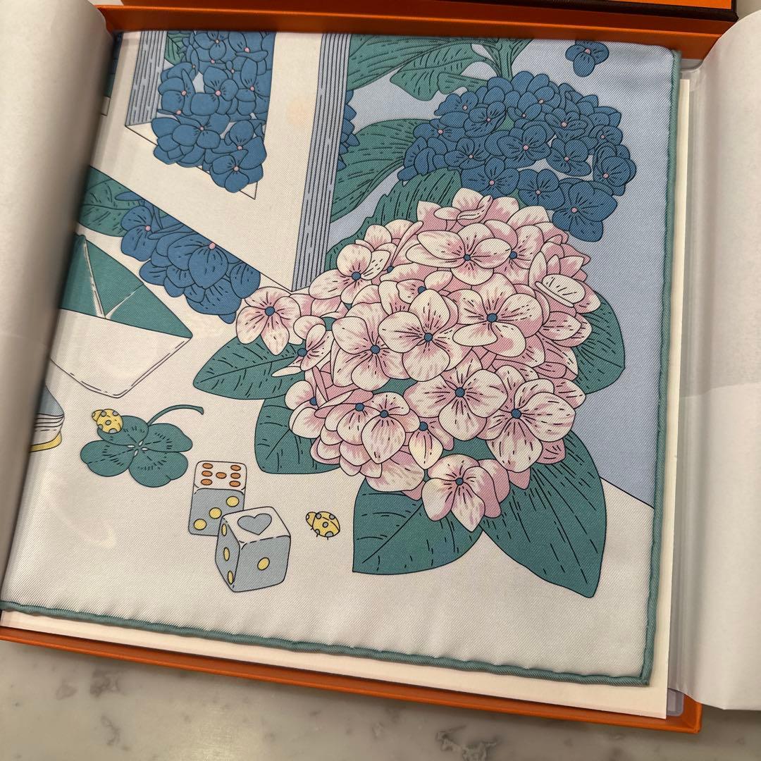 エルメス　2026SS 新作　スカーフ　カレ 90 《エスプリの旅立ち》 新品