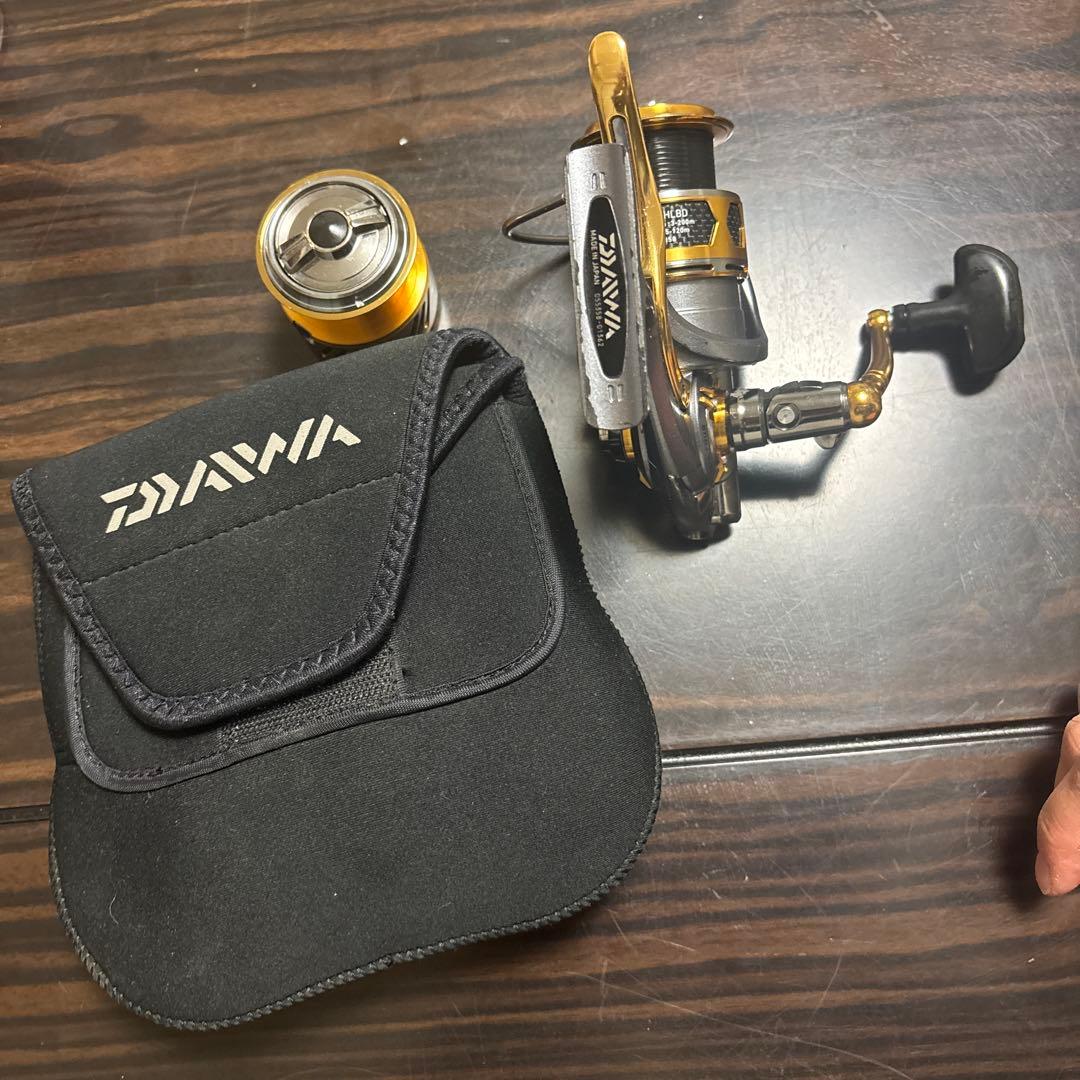 今週末で出品終了しますダイワトーナメントリールカエスプールセット