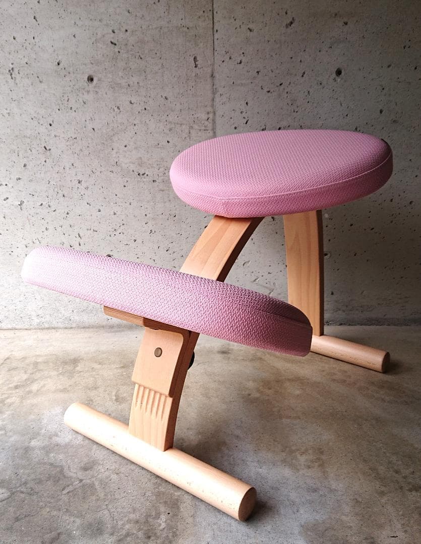 【美品】サカモトハウス バランスチェアイージー　ピンク