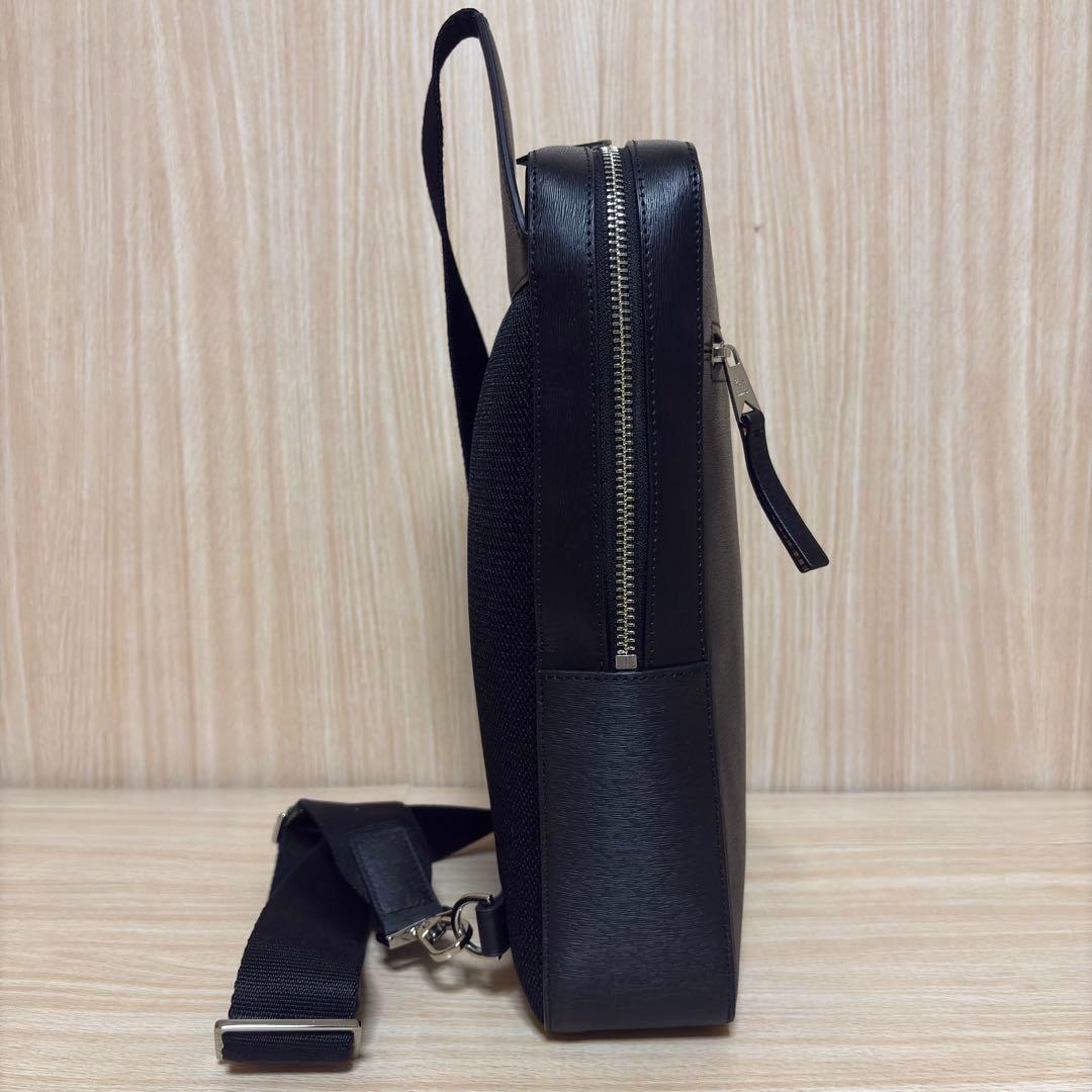 【美品】ポールスミス オールレザー ボディバッグ ワンショルダー APS544