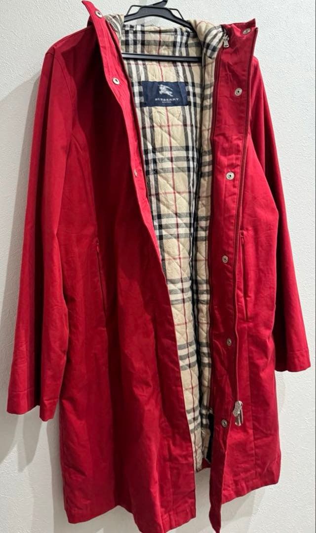 【Burberry London】ライナー付フーデッドコート レッド